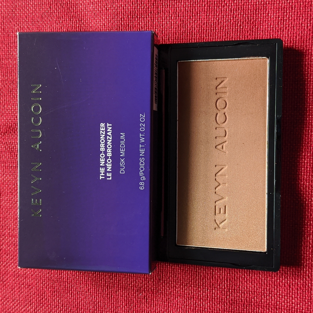 Kevyn Aucoin The neo bronzer in dusk medium new!